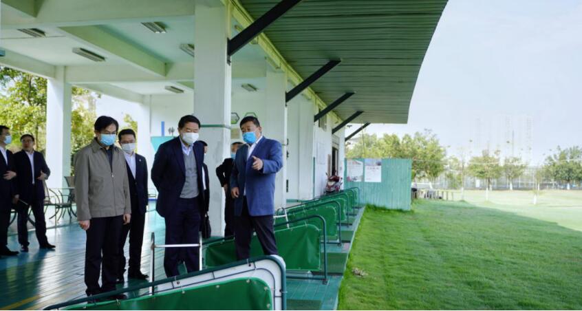 新利体育集团党委书记、董事长任丁率队考察四川旅游学院