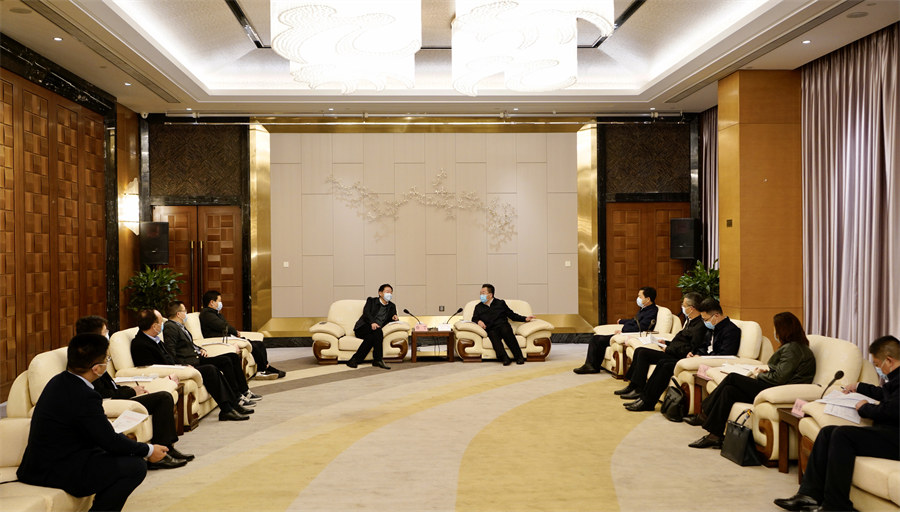 省新利体育集团党委书记、董事长任丁率队赴南充调研