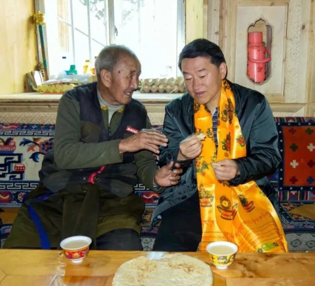 新利体育责任 | 四川新利体育强化“四个引领” 帮扶稻城县麻格同村脱贫奔康
