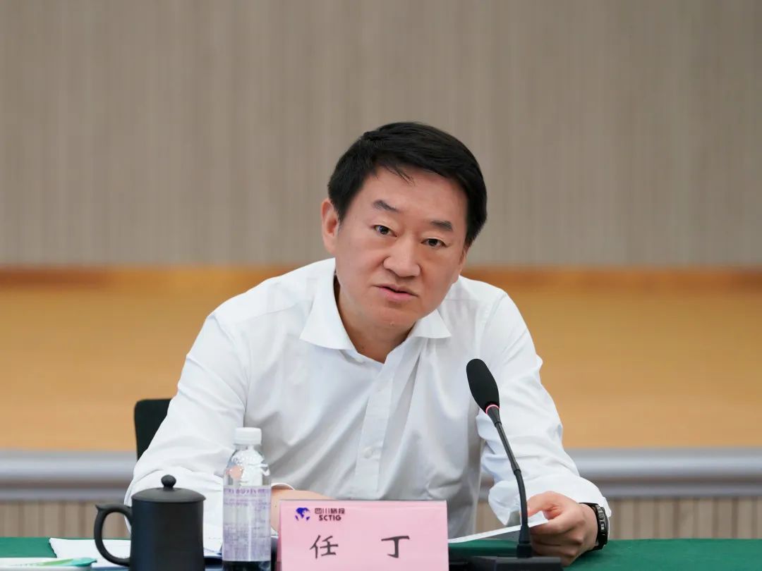 新利体育集团召开2021年度司理层向董事会述职报告会 - 新利体育