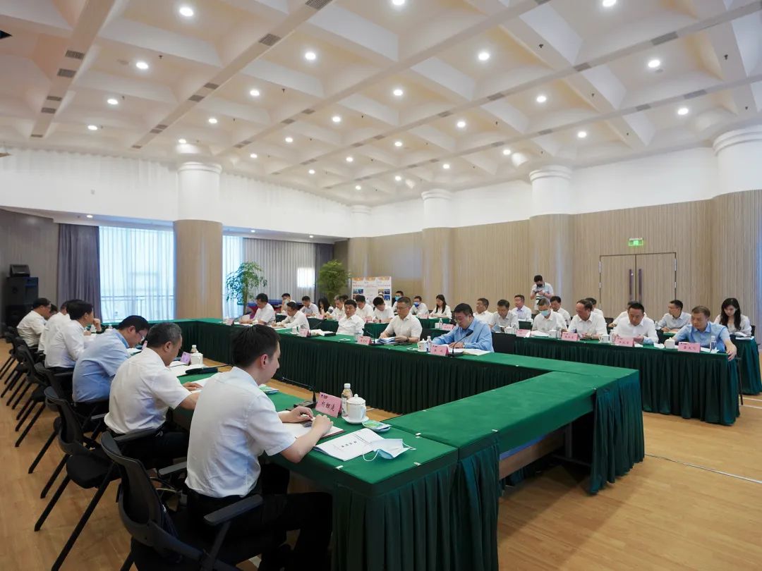新利体育集团召开2021年度司理层向董事会述职报告会 - 新利体育