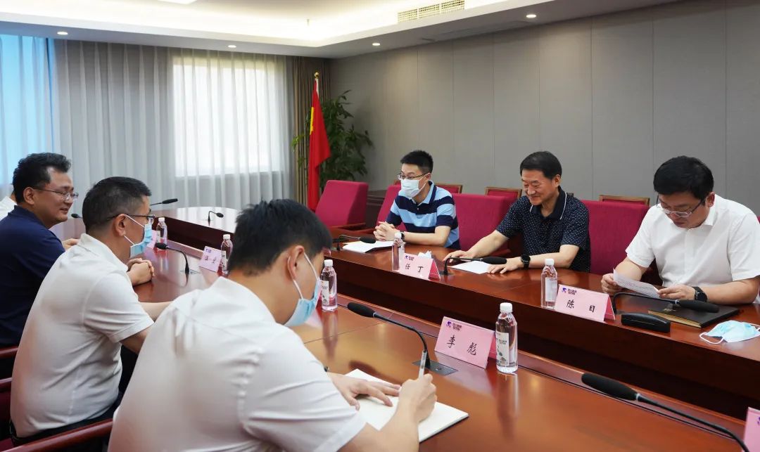 集团党委召开“八一”慰问座谈会 - 新利体育