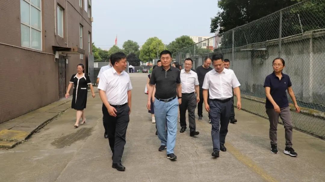 省新利体育集团向导带队调研锦弘集团文印中心保密命题阅卷印制基地 - 新利体育