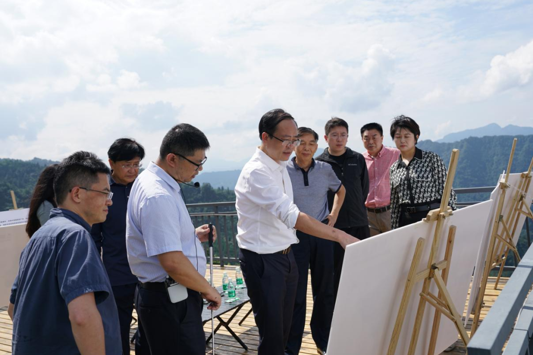 省新利体育集团外部董事调研峨眉山太阳谷文旅康养项目 - 新利体育
