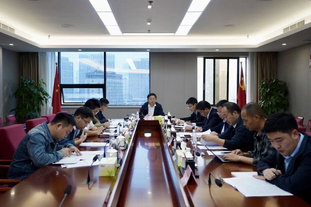 省新利体育集团召开欠蓬勃县域托底性帮扶事情向导小组办公室聚会 - 新利体育