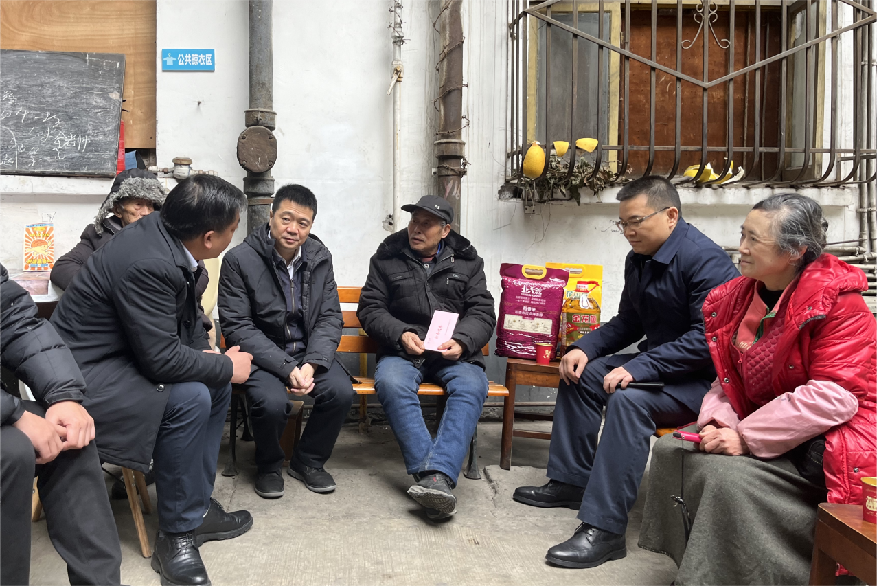 省新利体育集团向导班子成员走访慰问生涯难题党员、老党员、老干部 - 新利体育