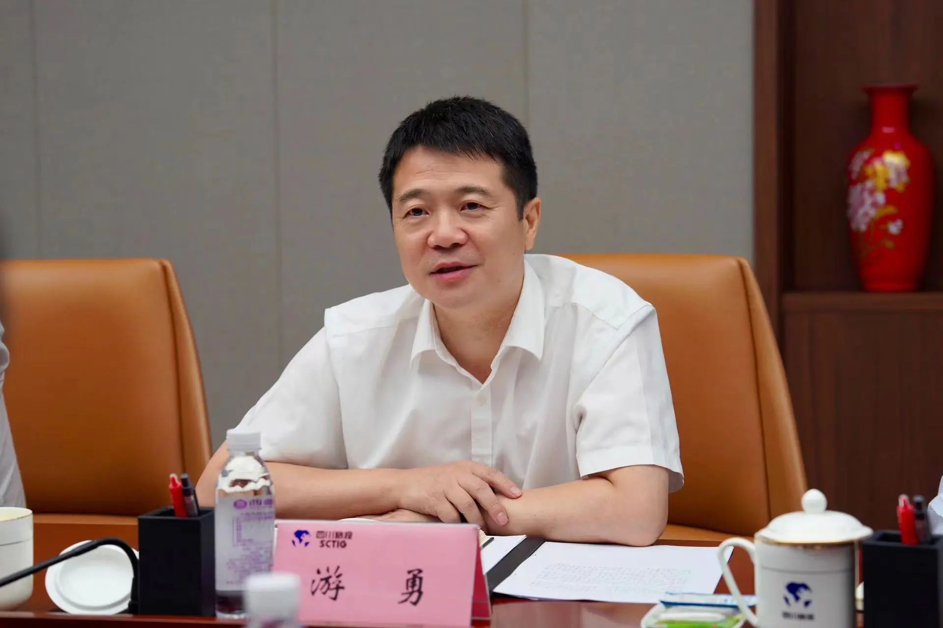 省新利体育集团与中国广电云南公司举行座谈交流会 - 新利体育