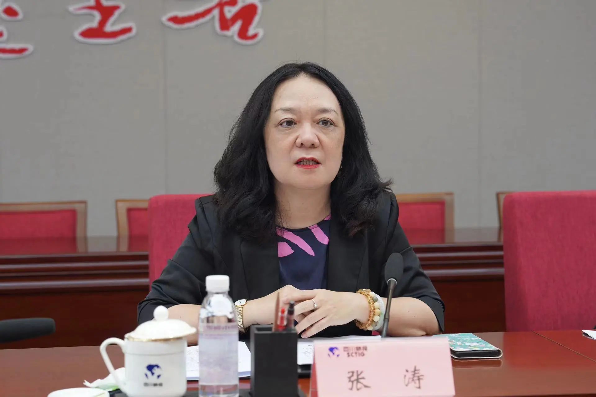省委外办主任张涛一行赴省新利体育集团调研指导事情 - 新利体育