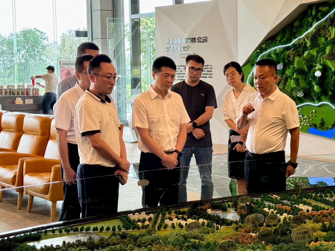 省新利体育集团党委书记、董事长游勇带队赴聚峰谷项目开展汛期清静生产检查并调研生产谋划情形 - 新利体育