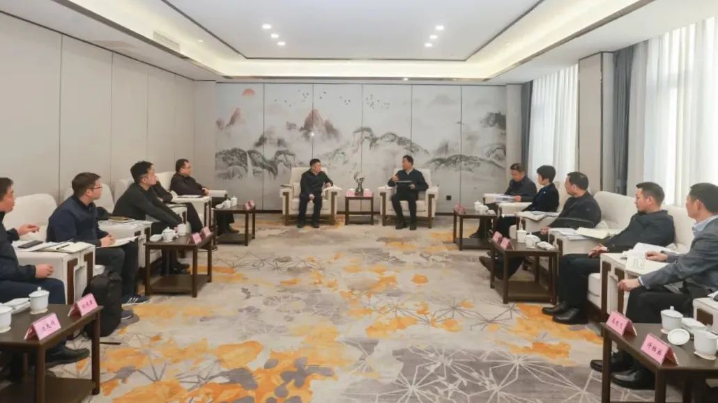省新利体育集团向导率队赴乐山市座谈交流