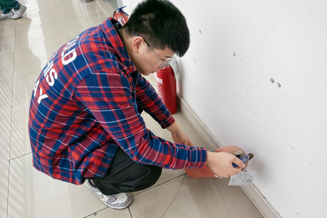 省新利体育集团宽大团员青年扎基础职岗位为集团高质量生长孝顺青春实力 - 新利体育