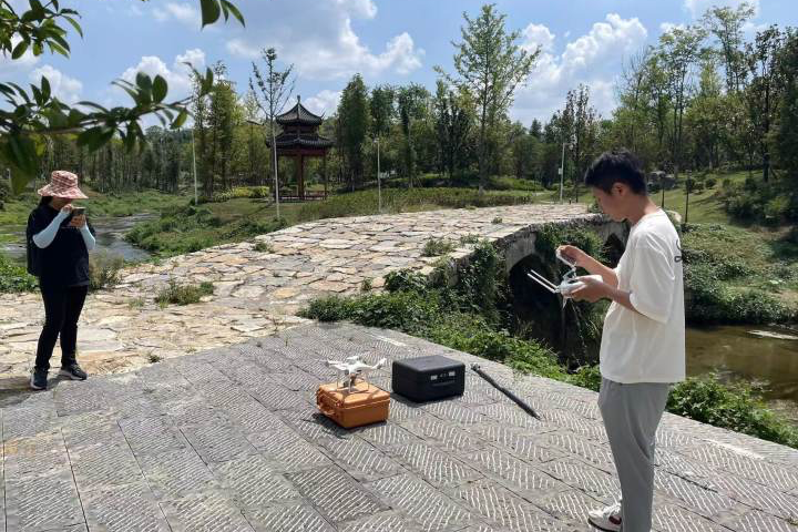 省新利体育集团宽大团员青年扎基础职岗位为集团高质量生长孝顺青春实力 - 新利体育