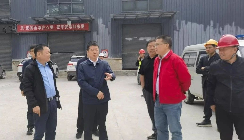 省新利体育集团与甘孜州举行座谈交流会 - 新利体育